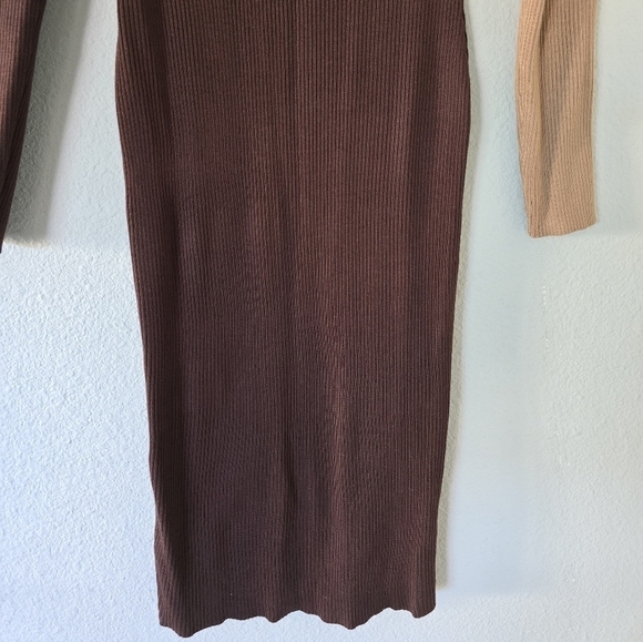 Almost Famous Women Knit Turtle Neck  Sweater Dress Open Chest Sz L Cozy Casual - Picture 4 of 9